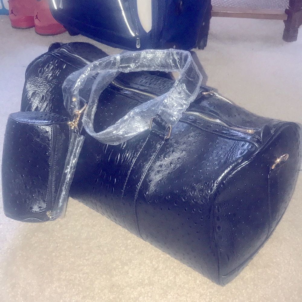 2pc duffle travel set (vegan leather) brand new